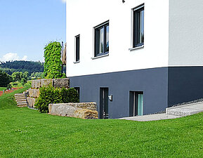 Kellerabgang und Terrassenzugang und -aufbau mit Natursteinen Kellerabgang und Terrassenzugang und -aufbau mit Natursteinen